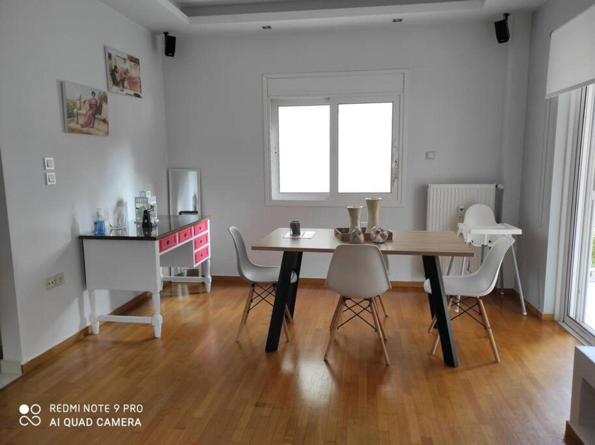 Ferienwohnung One Block From The Sea Family House At Floisvos Athen Exterior foto